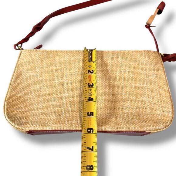 VTG Etienne Aigner Woven Straw & Cranberry Trim Shoulder Bag Wood Sandal Fob - Picture 12 of 14